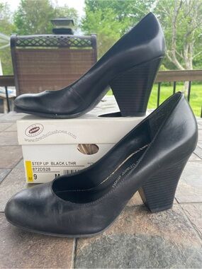 Dr. Scholl's Black Leather Stacked Block Heel Pumps